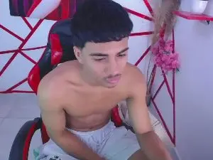 Cam4 Nude Webcam of Oliver_Parker