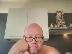 Cam4 Live Porn of BearBoy78