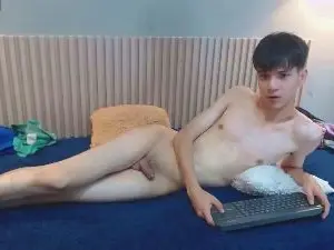 Cam4 Nude Webcam of maxim_rod