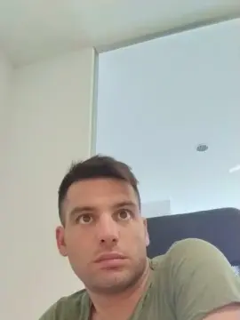 Cam4 Free Live Porn of italian_bull1