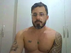 Cam4 Watch Live Sex Cams of Alers87