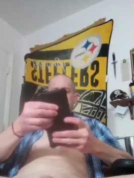 Cam4 Sex Chat of bigdickbuzzy