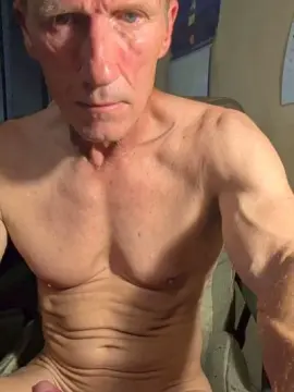 Cam4 Nude Webcam of davedonny299