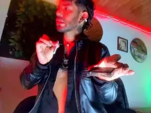 Cam4 Adult Webcam of pablomontiel1