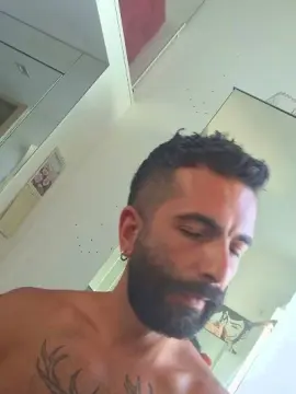 Cam4 Adult Video Chat of Alessio90italy