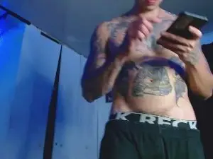 Cam4 Live Sex Cam of Adam_Hudsond