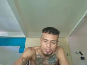 Cam4 Free Live Porn of bigcentauro233