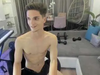 Camsoda Private Sex Chat of johnnykeyton8