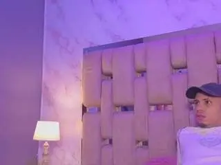Camsoda Free Porn Cam of romeoandjulietta