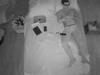 Camsoda Adult Webcam of voyeurcam-celticiron-01