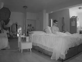 Camsoda Free Porn Cam of voyeurcam-celticiron-02