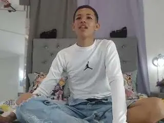 Camsoda Adult Webcam of phillipcoxx