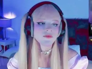 Camsoda Sex Cam of mystic-kitty