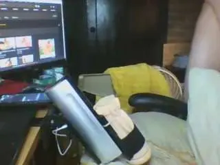 Camsoda Adult Webcam of r3v01ut10n