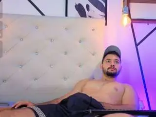 Camsoda Private Sex Chat of andrew-brownn