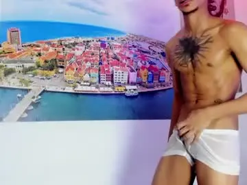 Chaturbate Free Porn Cam of owen_blaze3