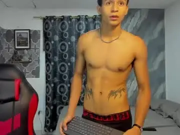 Chaturbate Best live sex cam show of brandom_brook