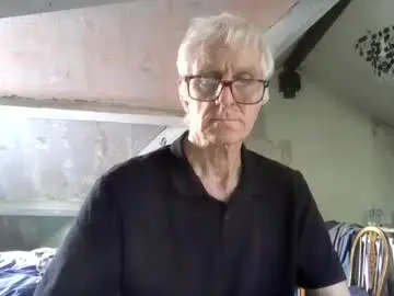Chaturbate Live Sex Cam of andrew160258