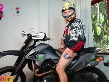 Chaturbate Free Live Porn of ash_wingrant