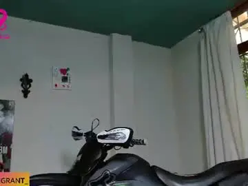 Chaturbate Live Sex of ash_wingrant