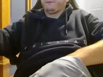 Chaturbate Free Porn Cam of cuteboy090