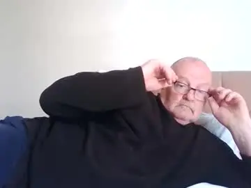 Chaturbate Live Sex Cam of old_fkrr_
