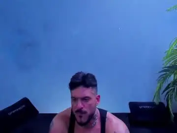 Chaturbate Watch Live Sex Cams of dennis_cox_