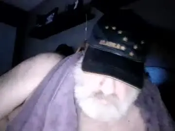 Chaturbate Live Sex of straightbear4you