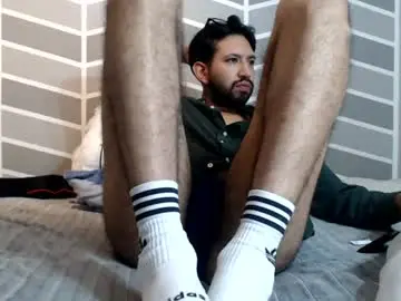Chaturbate Adult Webcam of adrian_falcon