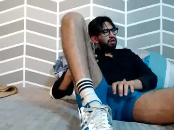 Chaturbate Adult Webcams of adrian_falcon