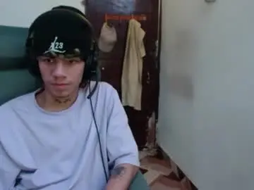 Chaturbate Sex Cam of andy_dan1