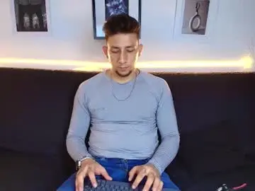 Chaturbate Sex Cam of maykol_victoria