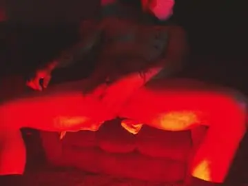 Chaturbate Best live sex cam show of castle_frank91