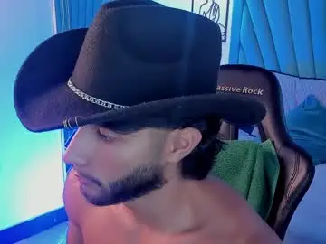 Chaturbate Adult Video Chat of collins_emmett