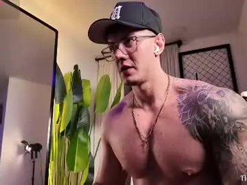 Chaturbate Watch Live Sex Cams of thomas_falcon1