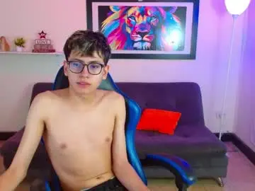 Chaturbate Live Sex of alexcum_18