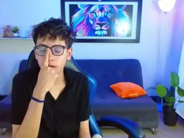 Chaturbate Live Sex of alexcum_18