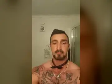 Chaturbate Free Porn Cam of benhard90