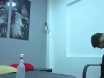 Chaturbate Best live sex cam show of zack_isback