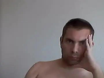 Chaturbate Live Sex Cam of loulo67