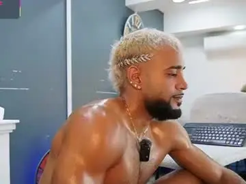 Chaturbate Sex Cam of emilio_brandon