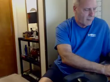 Chaturbate Free Porn Cam of hoosierdadddy4u