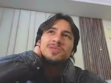 Chaturbate Nude Webcam of latinshort