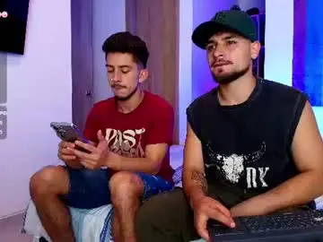 Chaturbate Live Sex Cam of aron_santoro1