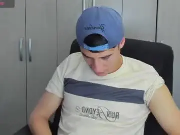 Chaturbate Best live sex cam show of dominic_radccliffe