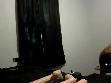Chaturbate Adult Webcams of richardstrong94