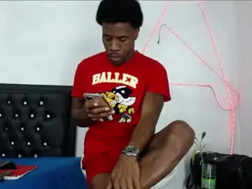 Chaturbate Free Porn Cam of damian_hart_24cm