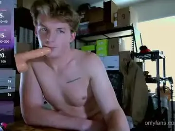 Chaturbate Best live sex cam show of deeyungguy