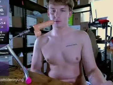 Chaturbate Free Live Porn of deeyungguy