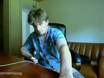 Chaturbate Free Live Porn of deeyungguy